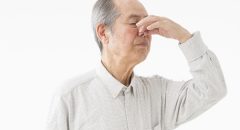 「加齢臭」や「疲労臭」はなぜ起こる？どこが臭う？
