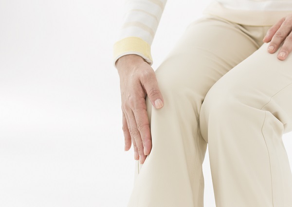 つらい・痛い膝に効く？半月板はよくなる？ふしぶしの痛みが治る？「健康食品」なのに本当にそんな効果ってあるの？