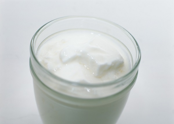 1日に必要なヨーグルト、牛乳などの「乳製品」の摂取量はどのくらい？