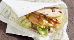 LINEアプリで簡単注文！EPARKテイクアウトも便利！できたてお弁当を受け取ろう