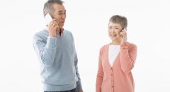 シニアでも安心！ドコモなど大手キャリアから販売されているスマホ初心者におすすめのスマホ機種は？