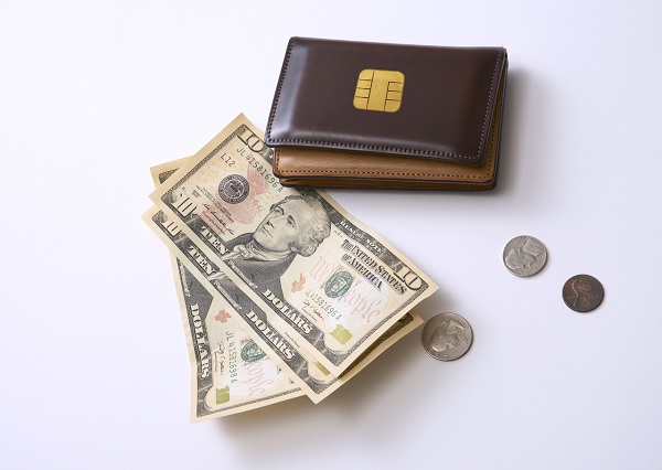現金、クレジットカード、アプリ、即時引き落とし、後払い…安全な決済方法とは？